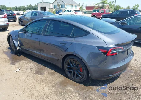 2023 Tesla Model 3 Performance Dual Motor All-Wheel Drive z USA, uszkodzony, nr VIN 5YJ3E1EC5PF487862